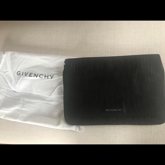 Givenchy soft leather clutch - Picture 1 of 4